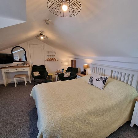 Glan Y Mor Hotel (Adults Only) Llandudno Buitenkant foto