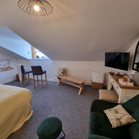 Glan Y Mor Hotel (Adults Only) Llandudno Buitenkant foto