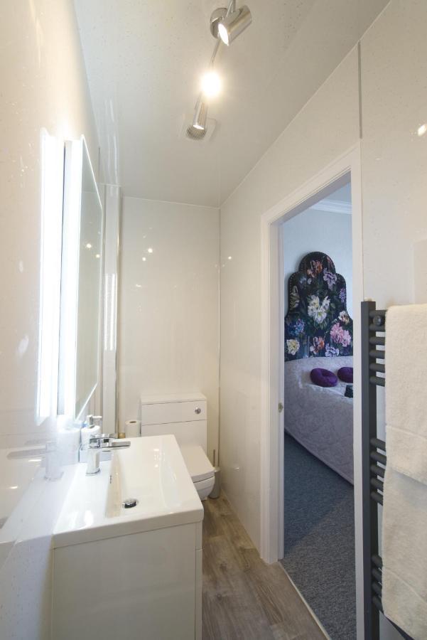 Glan Y Mor Hotel (Adults Only) Llandudno Buitenkant foto