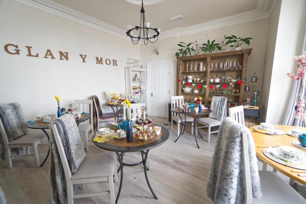 Glan Y Mor Hotel (Adults Only) Llandudno Buitenkant foto