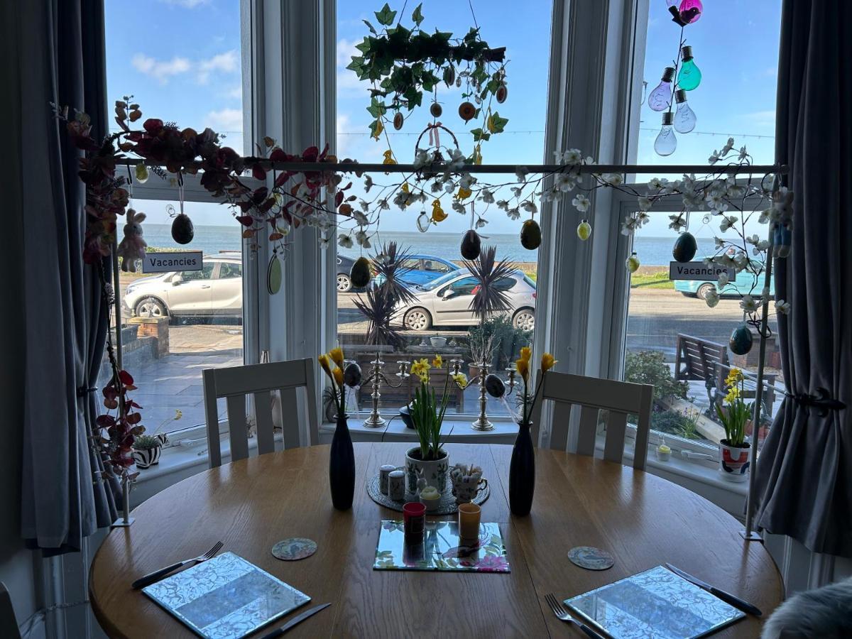 Glan Y Mor Hotel (Adults Only) Llandudno Buitenkant foto