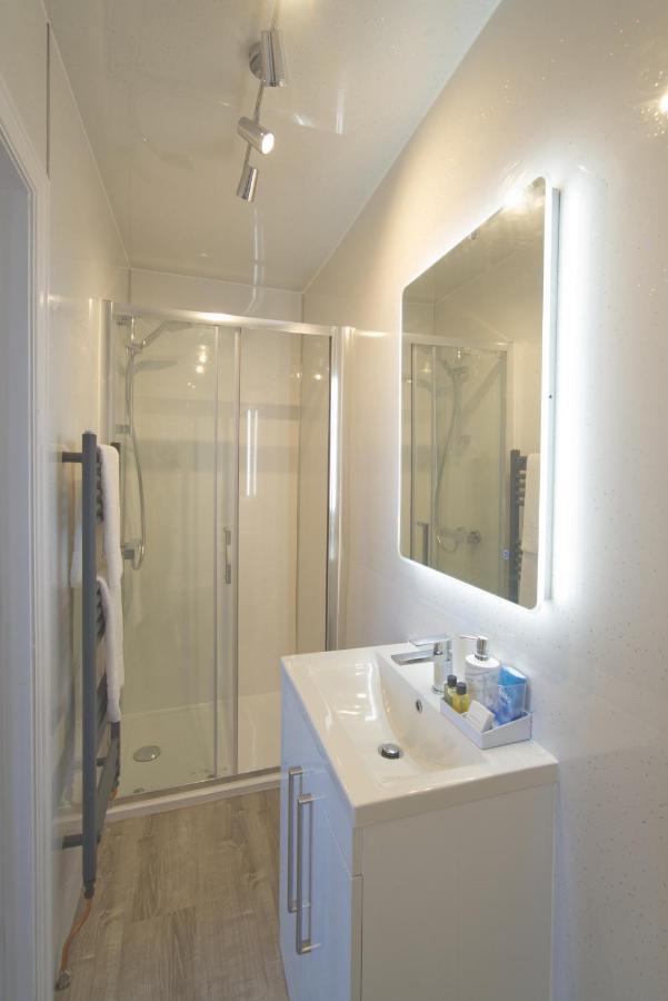 Glan Y Mor Hotel (Adults Only) Llandudno Buitenkant foto
