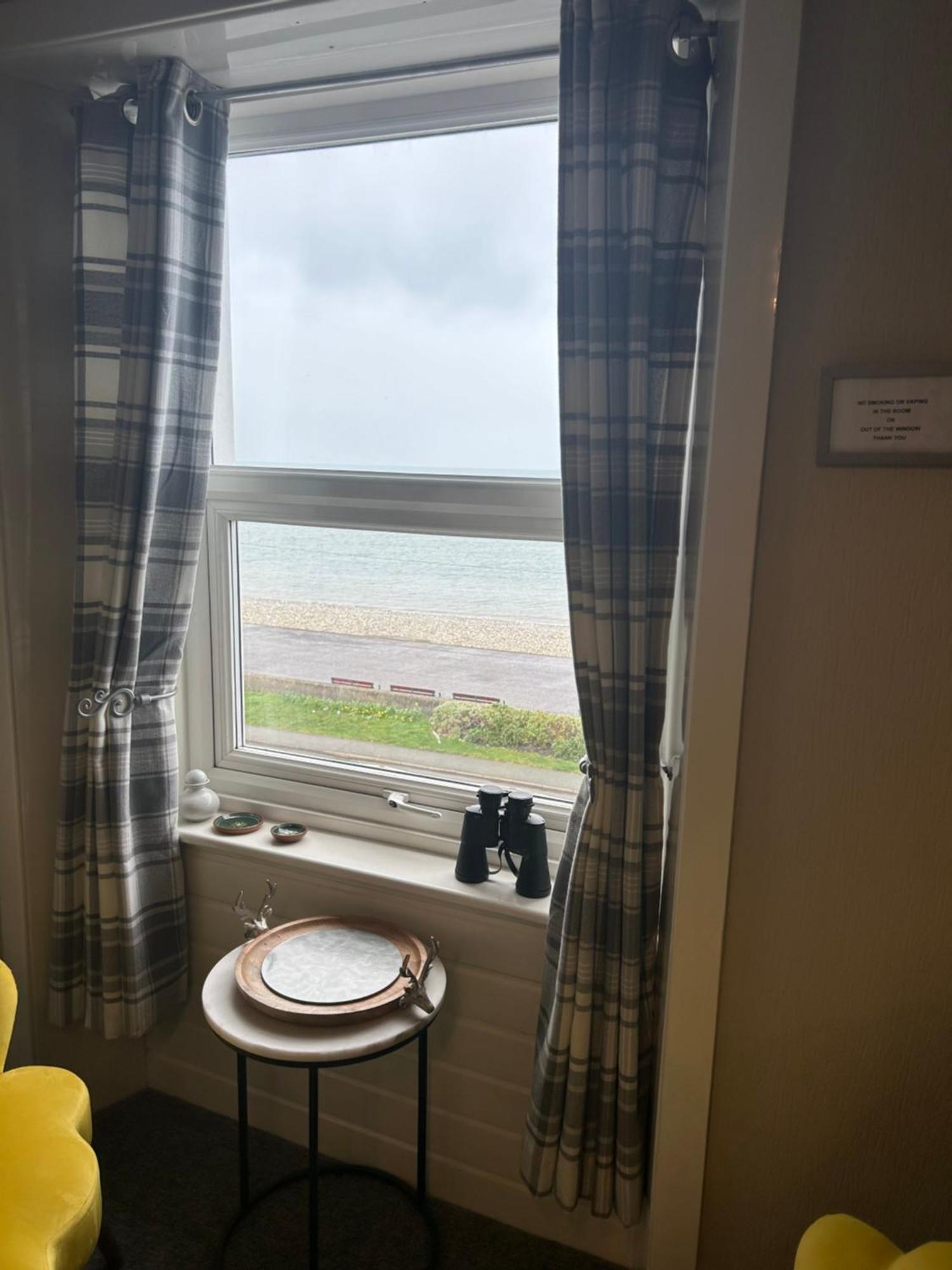 Glan Y Mor Hotel (Adults Only) Llandudno Buitenkant foto