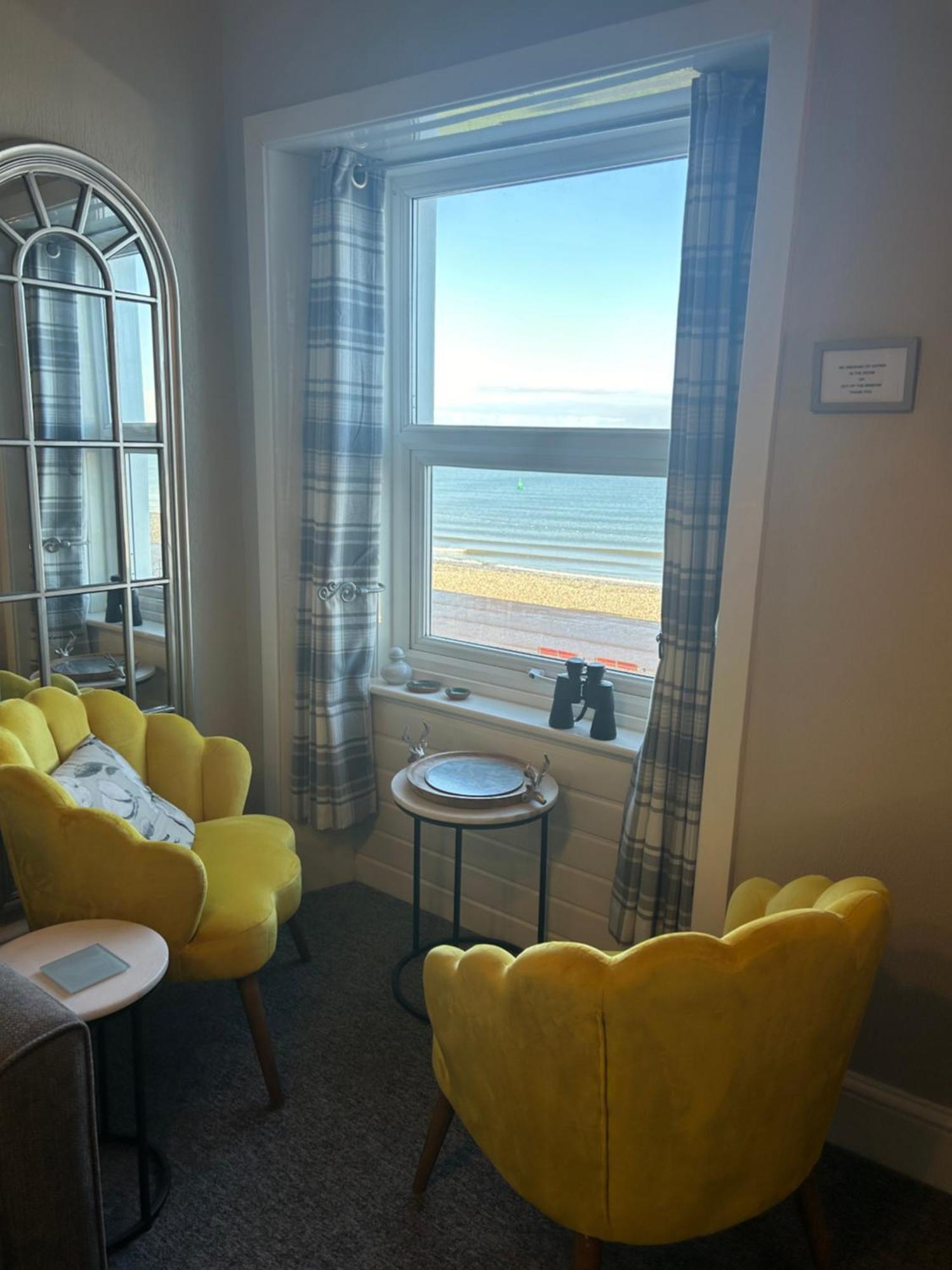 Glan Y Mor Hotel (Adults Only) Llandudno Buitenkant foto
