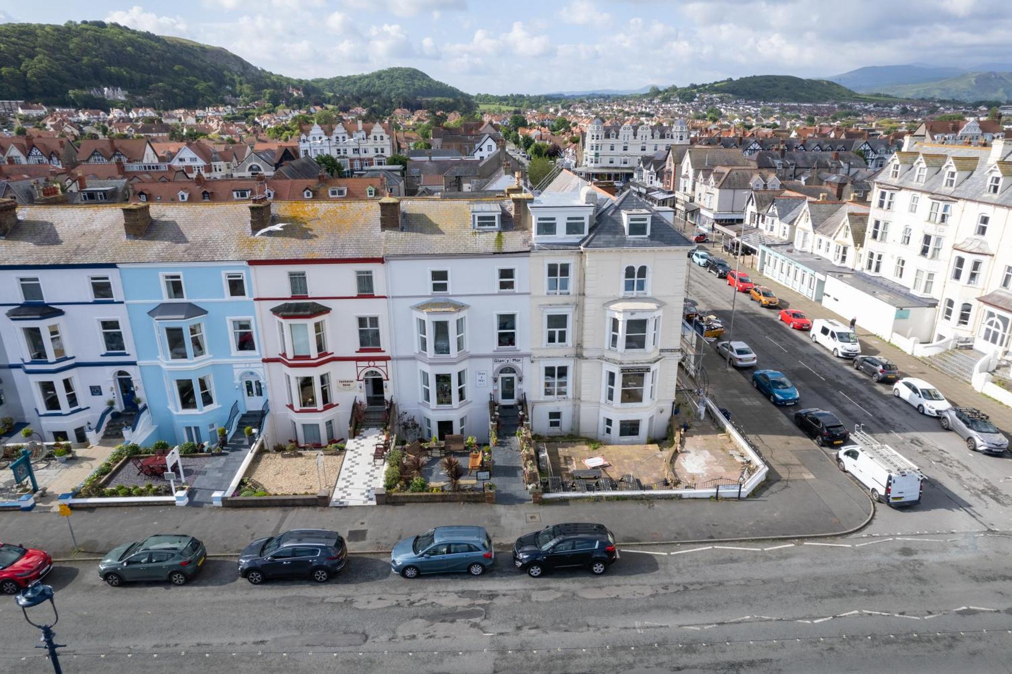 Glan Y Mor Hotel (Adults Only) Llandudno Buitenkant foto
