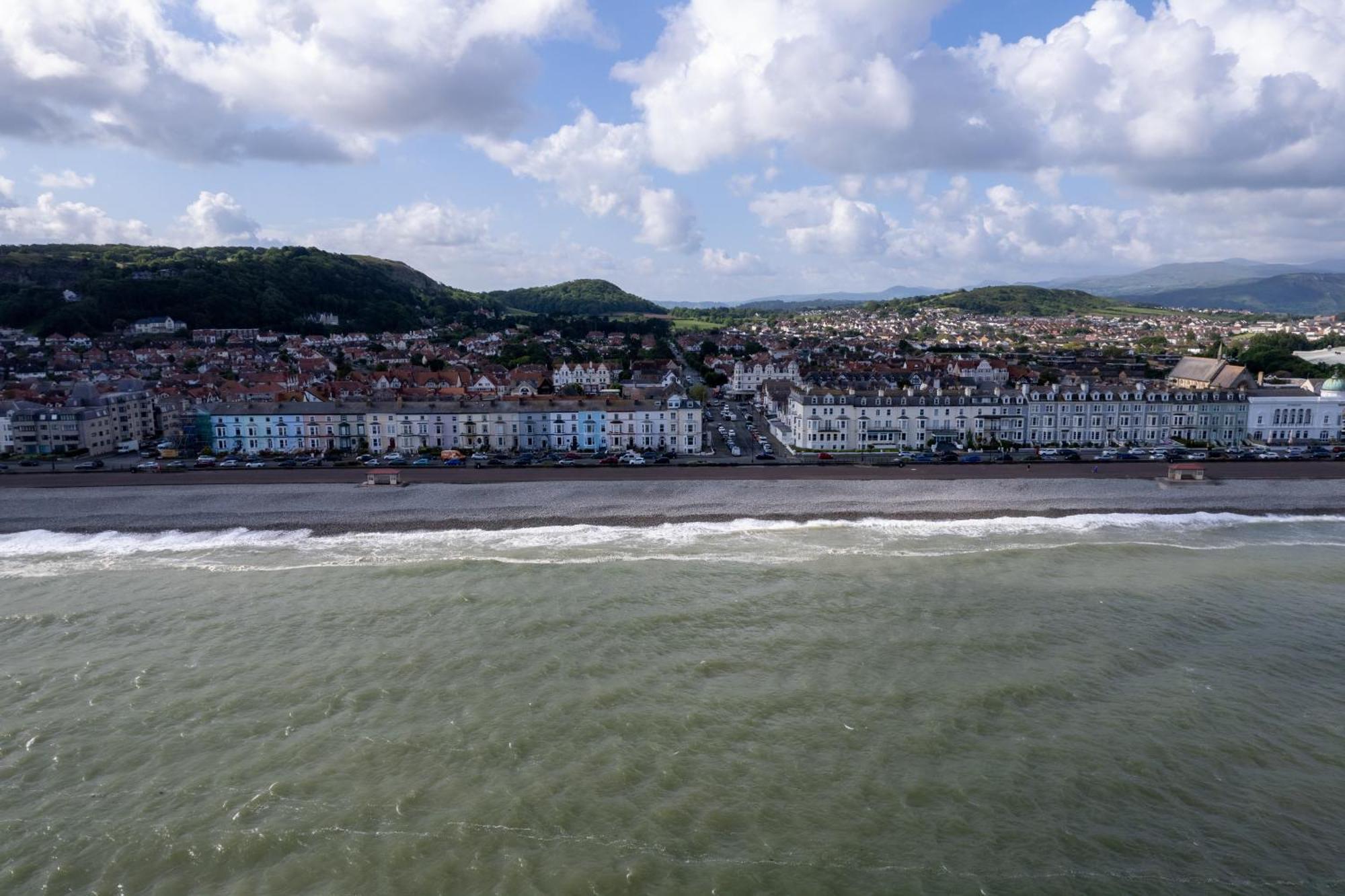 Glan Y Mor Hotel (Adults Only) Llandudno Buitenkant foto