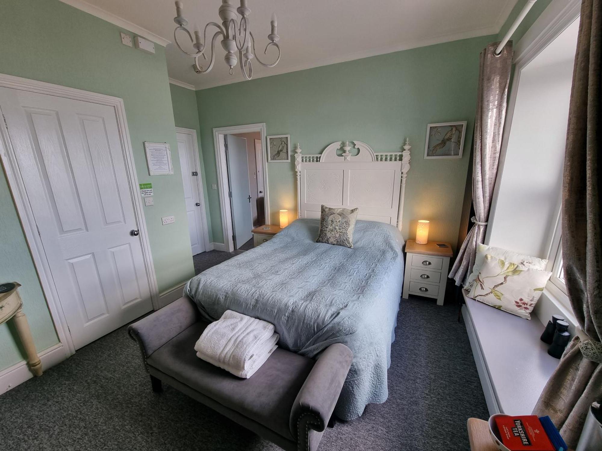 Glan Y Mor Hotel (Adults Only) Llandudno Buitenkant foto
